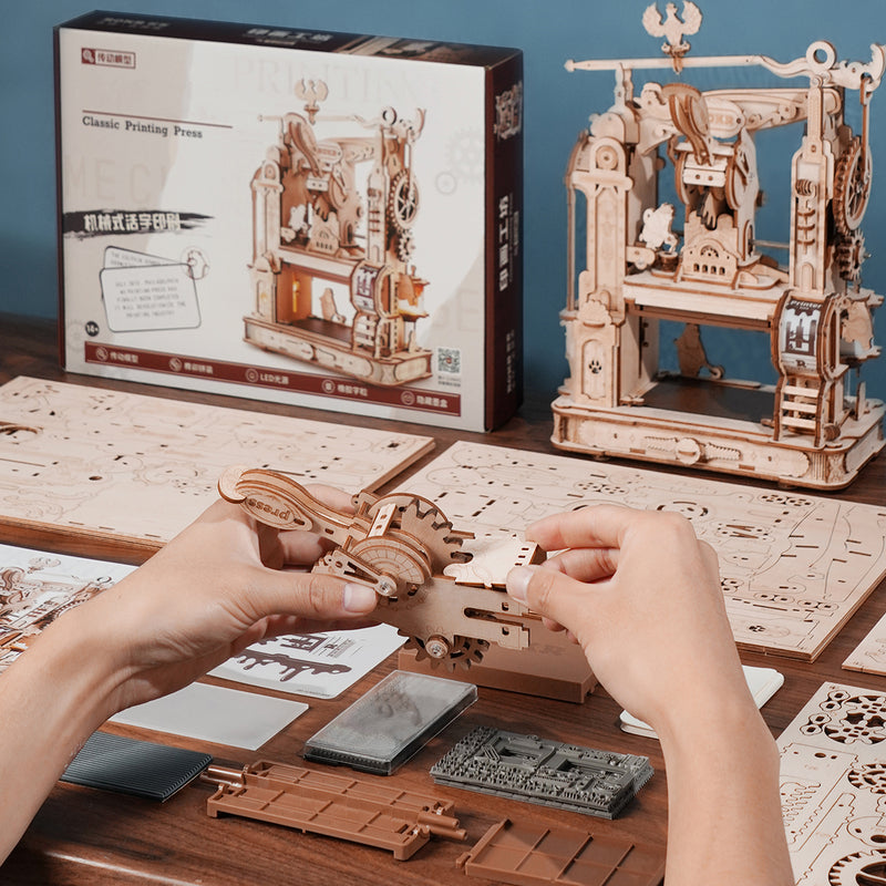 Klassische mechanische Druckpresse - 3D-Holzpuzzle
