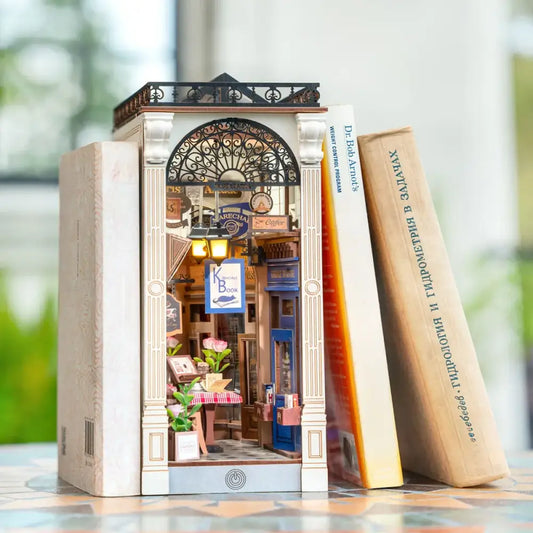 Arcade Dating Scene - DIY Book Nook - Book Nook