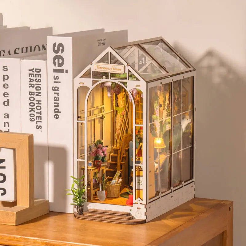 Holiday Garden House - DIY Book Nook - Book Nook