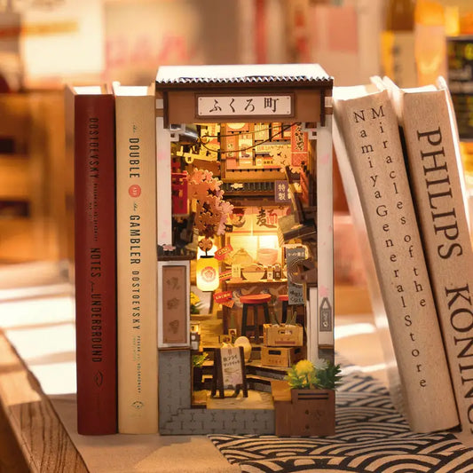 Sakura Wine Alley - DIY Book Nook - Sakura Wine Alley TGB11 / Germany - Book Nook